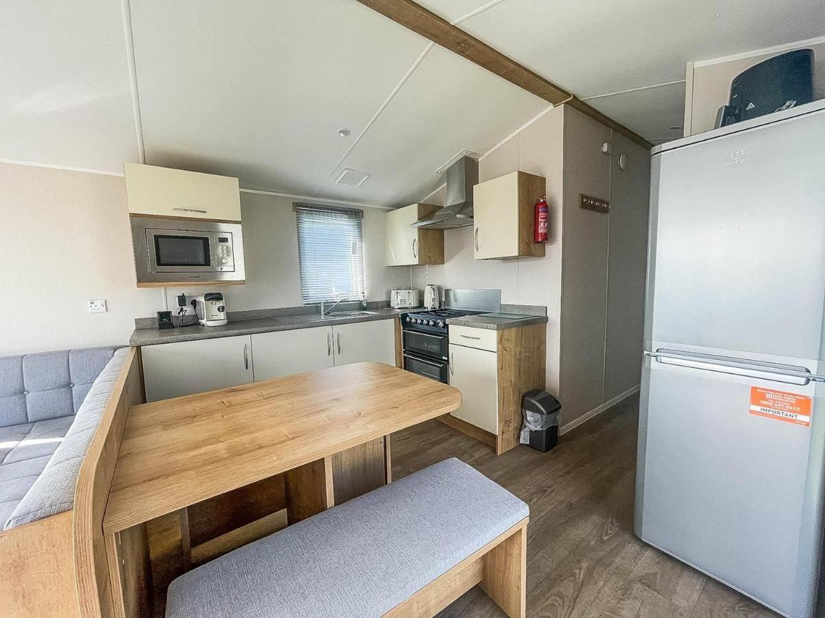 Готель Lovely 8 Berth Caravan For Hire At Barmston Beach Holiday Park Ref 62002O Lund Екстер'єр фото