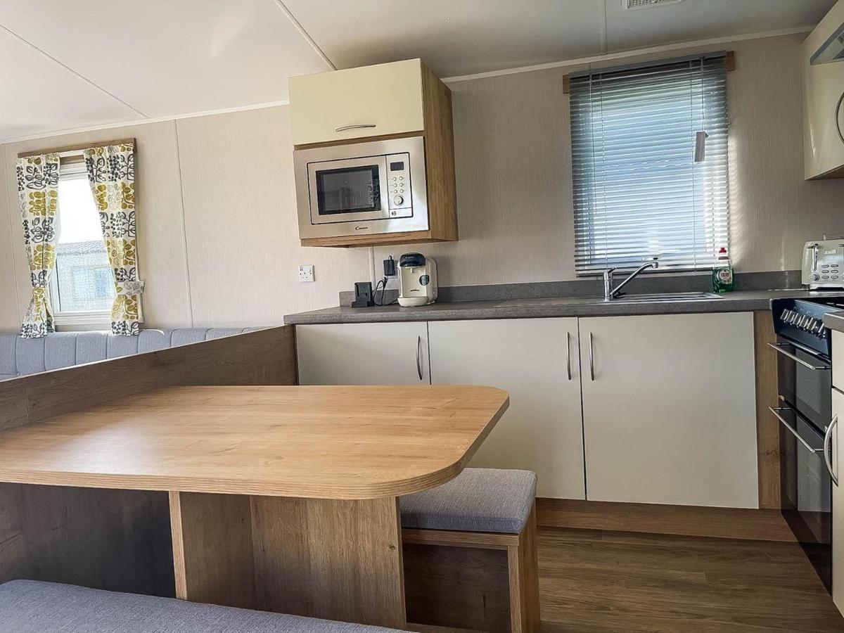 Готель Lovely 8 Berth Caravan For Hire At Barmston Beach Holiday Park Ref 62002O Lund Екстер'єр фото